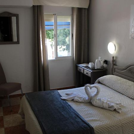 Virgen Del Rocio II Hotel Torremolinos Bagian luar foto