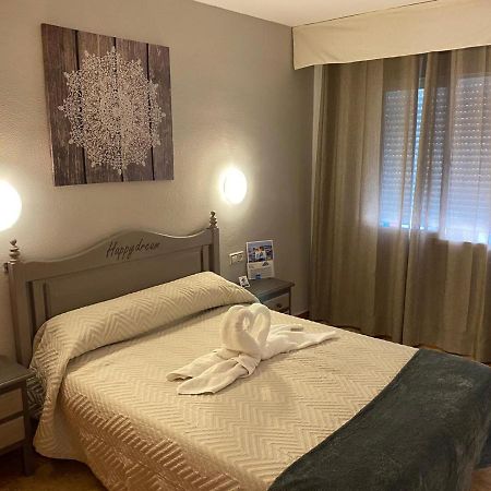 Virgen Del Rocio II Hotel Torremolinos Bagian luar foto