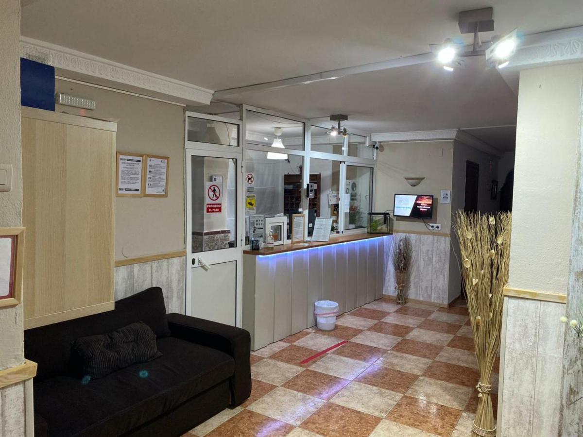Virgen Del Rocio II Hotel Torremolinos Bagian luar foto