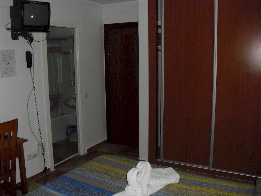 Virgen Del Rocio II Hotel Torremolinos Bagian luar foto