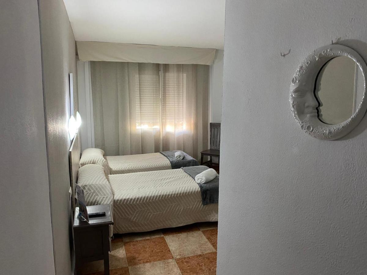 Virgen Del Rocio II Hotel Torremolinos Bagian luar foto