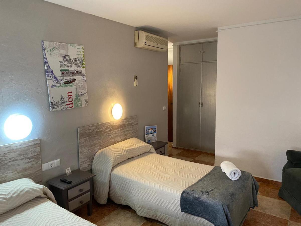 Virgen Del Rocio II Hotel Torremolinos Bagian luar foto
