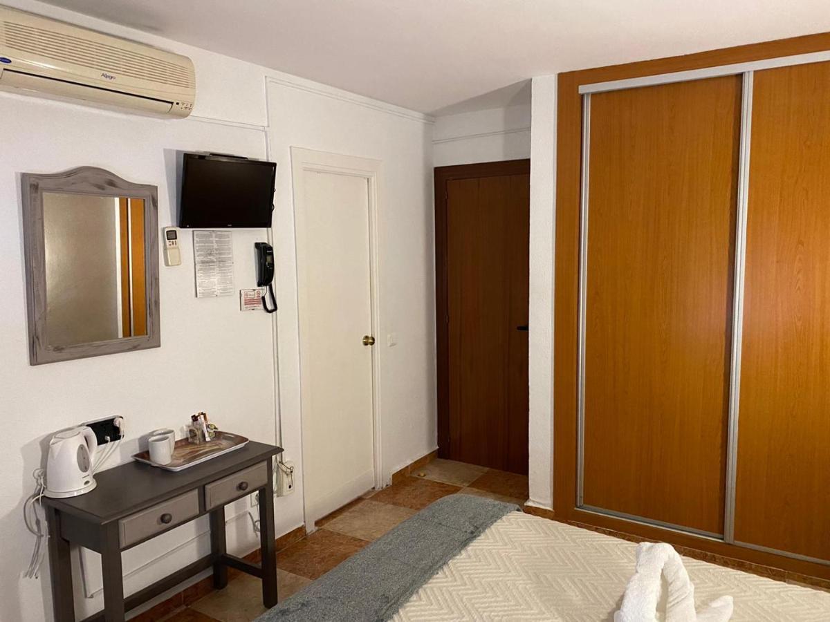 Virgen Del Rocio II Hotel Torremolinos Bagian luar foto