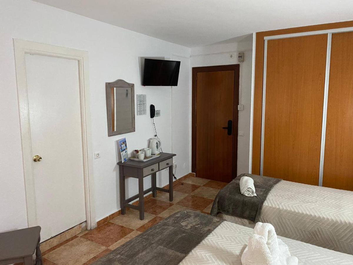 Virgen Del Rocio II Hotel Torremolinos Bagian luar foto